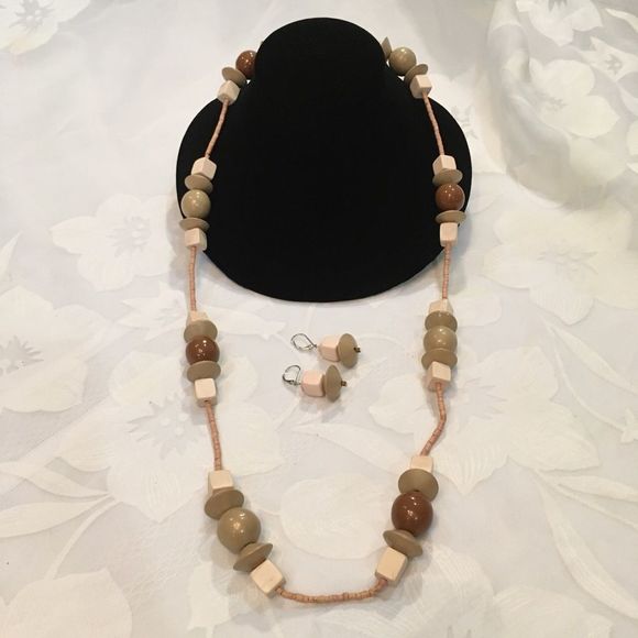 Vintage Beaded Boho Necklace And Earrings - Picture 3 of 4